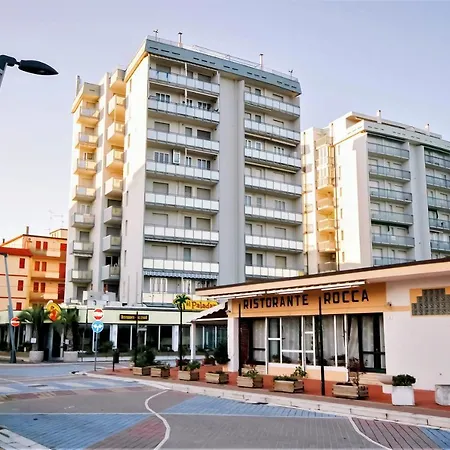 Appartamento Cortina 61 Confortevole Sul Lungomare *